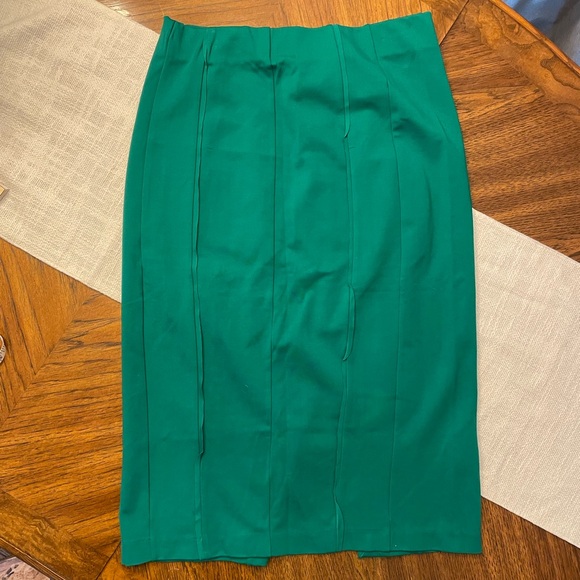 NWT METALICUS EMERALD GREEN HIGH WAISTED 
PLEATED PENCIL SKIRT M/L - Picture 2 of 5